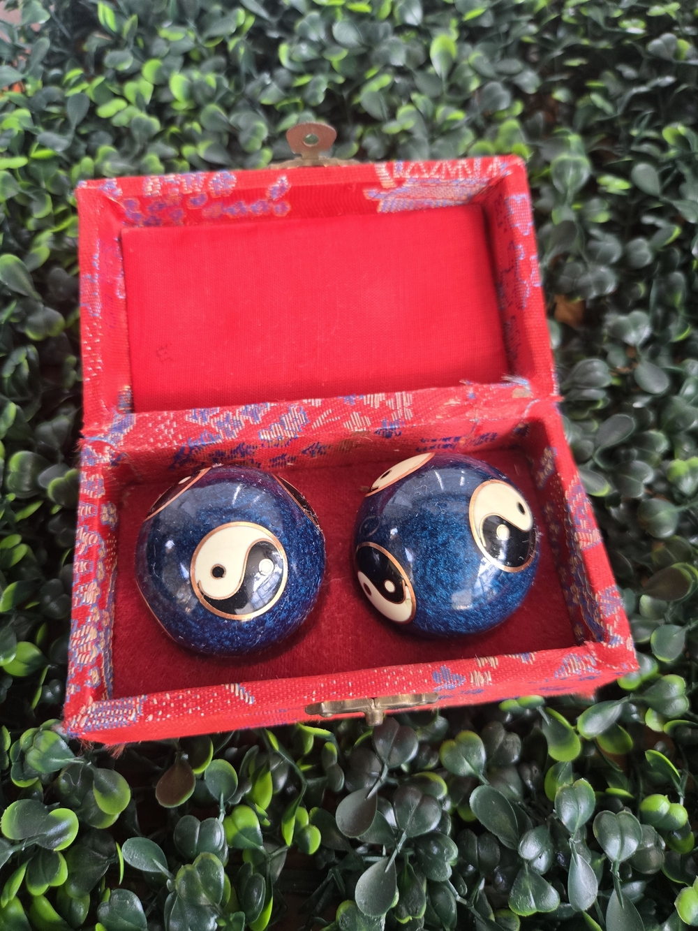 Blue Yin Yang Baoding Hand Exercise Balls - Set of 2